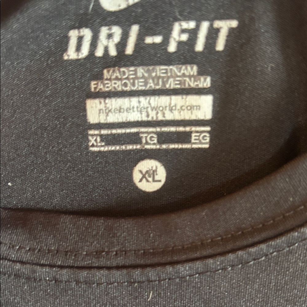 Nike Black Sleeveless Dri-FIT Shirt - Picture 2 of 2